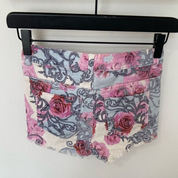 H&M Conscious Collection Roses Shorts - Picture 7 of 14